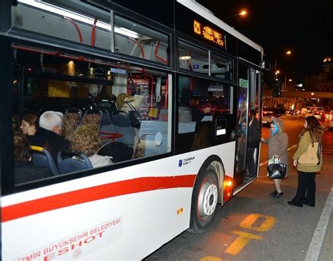İ­z­m­i­r­­d­e­ ­b­a­y­r­a­m­d­a­ ­t­o­p­l­u­ ­u­l­a­ş­ı­m­ ­ü­c­r­e­t­s­i­z­ ­o­l­a­c­a­k­
